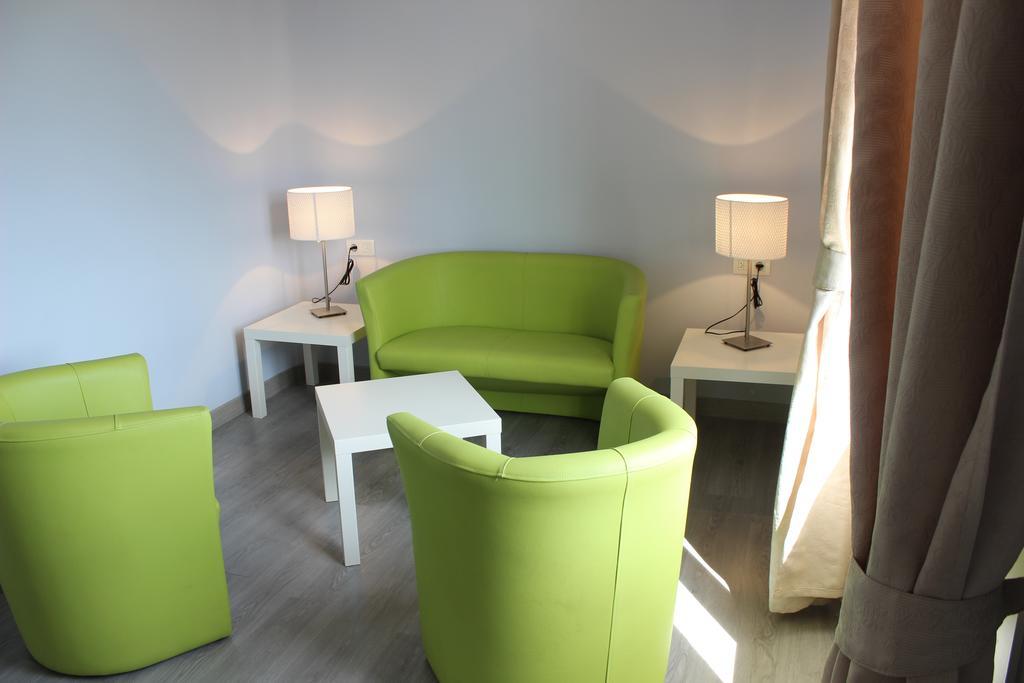 Hotel Valle Del Oja Касаларейна Екстериор снимка