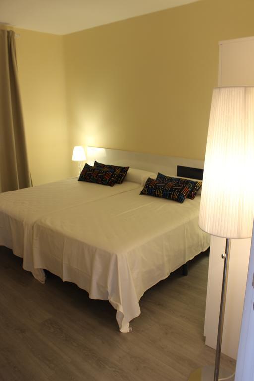 Hotel Valle Del Oja Касаларейна Екстериор снимка