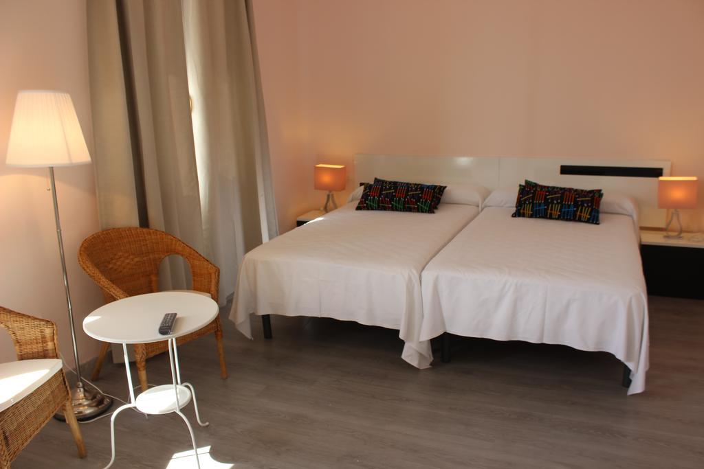 Hotel Valle Del Oja Касаларейна Екстериор снимка