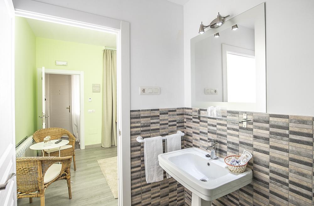 Hotel Valle Del Oja Касаларейна Екстериор снимка