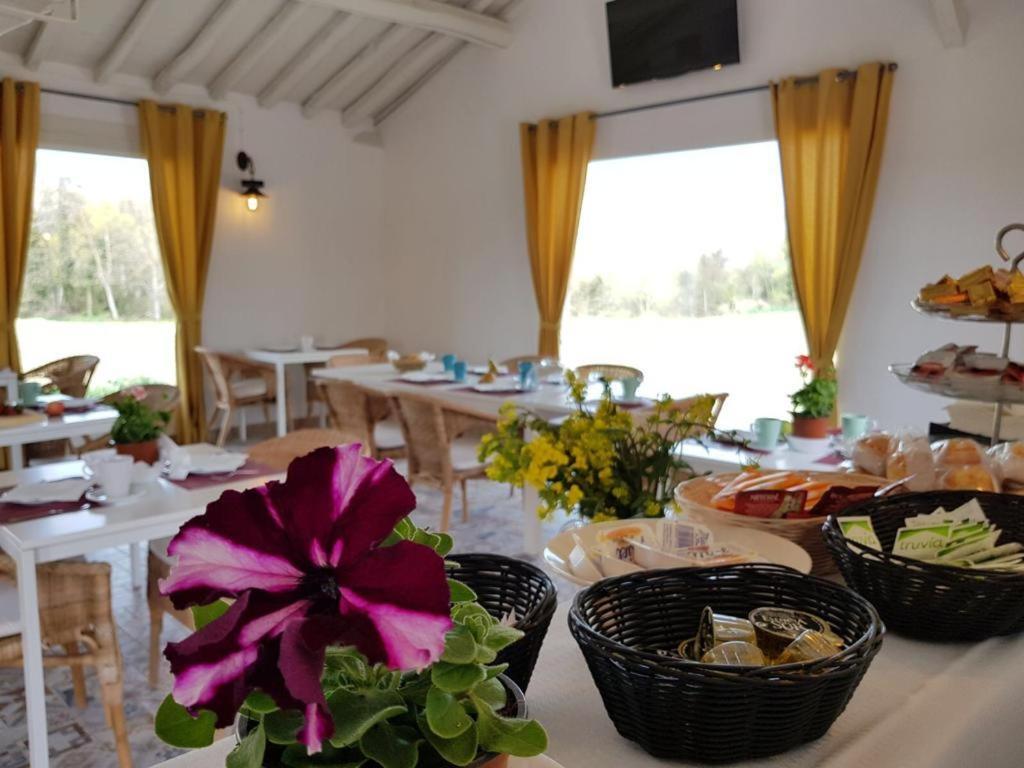 Hotel Valle Del Oja Касаларейна Екстериор снимка