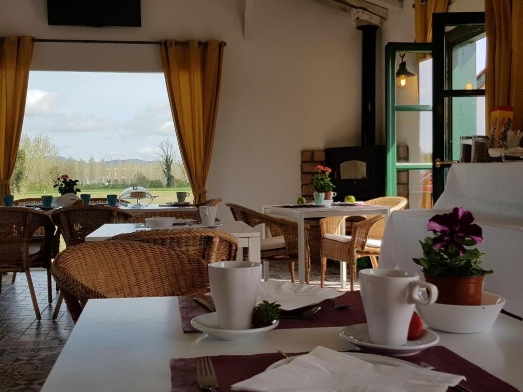 Hotel Valle Del Oja Касаларейна Екстериор снимка